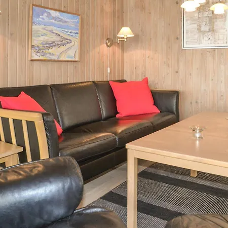 Дом отдыха 4 Bedroom Amazing In Henne *